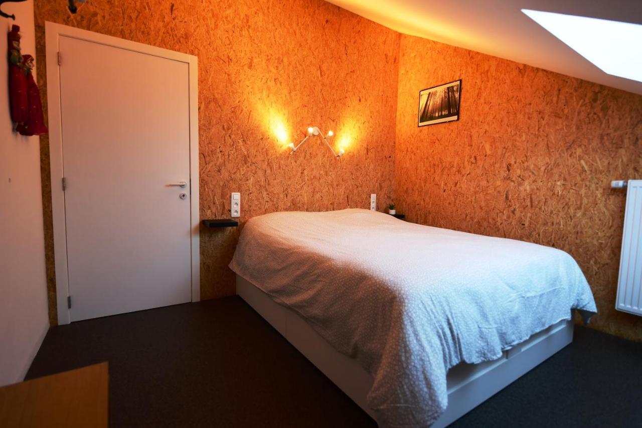 Le 42 Apartment *